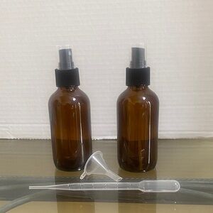 NWT set of 2x 4oz Amber Glass Spray Bottles with Funnel and Dropper